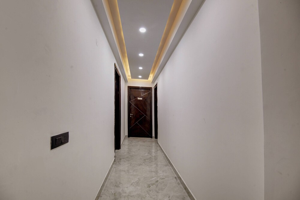 Lime Wood Stay Near Huda City Centre view 4