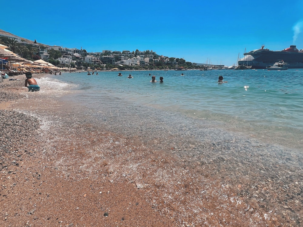 Akkan Beach Hotel - Image 64