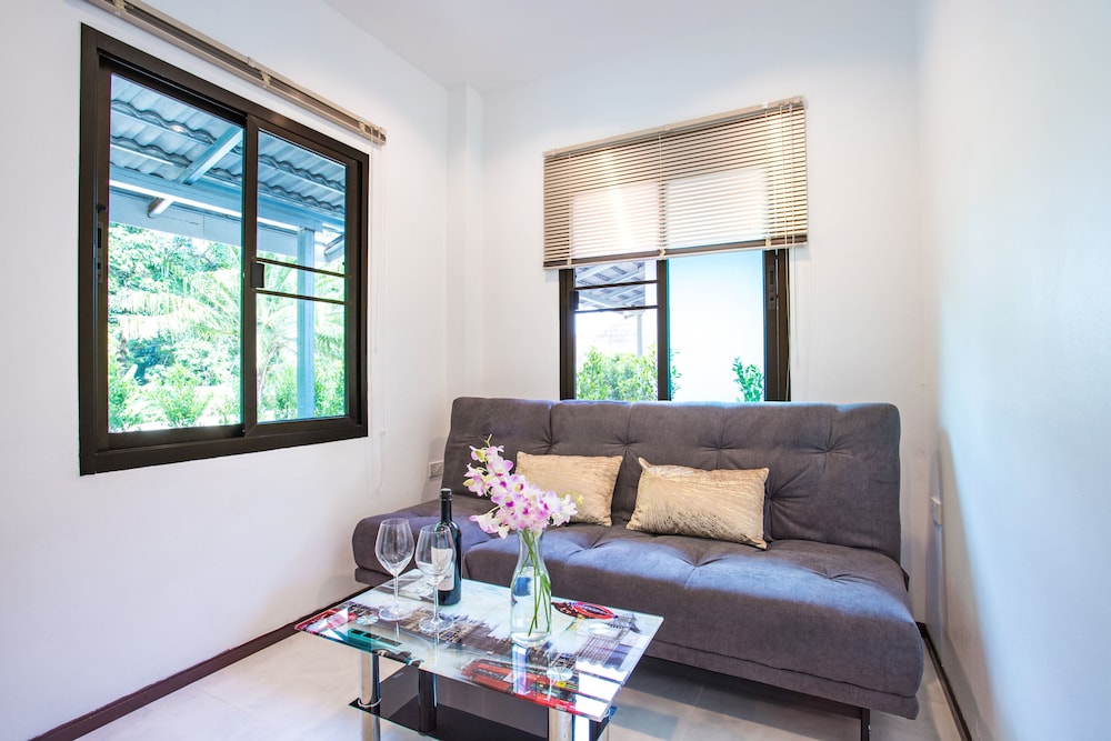 Oxavia Garden Bungalow B1-B2