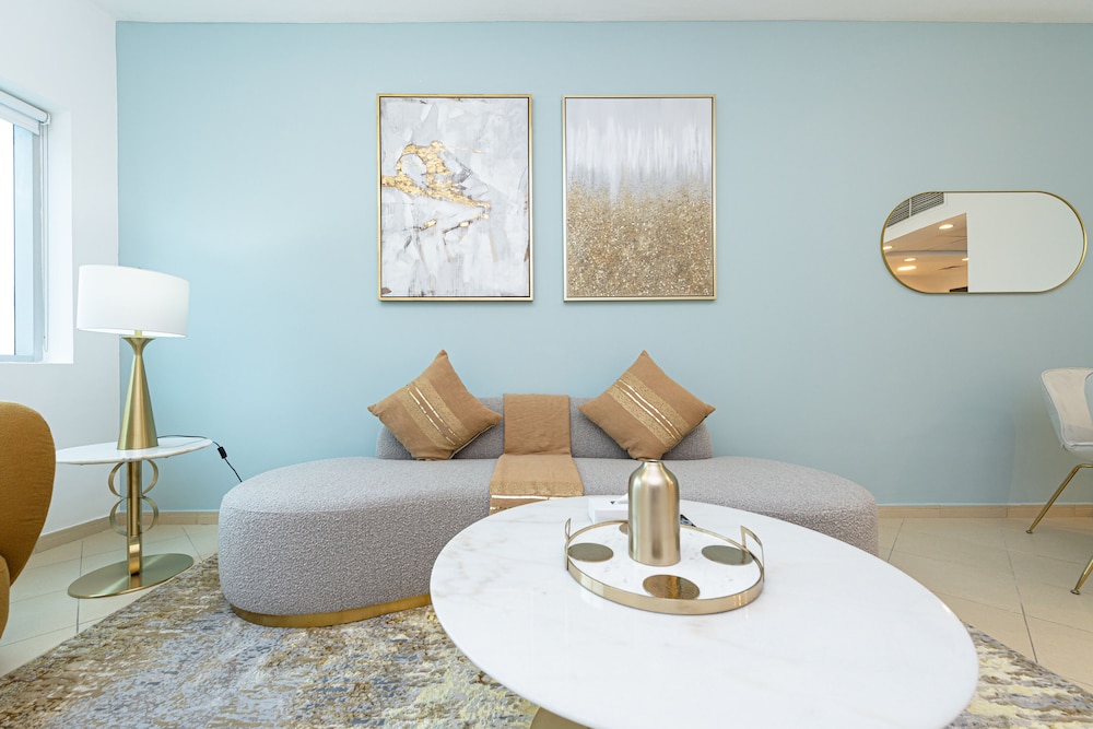 Marco Polo - 1BR with Marina Views, Near Metro & Marina Mall