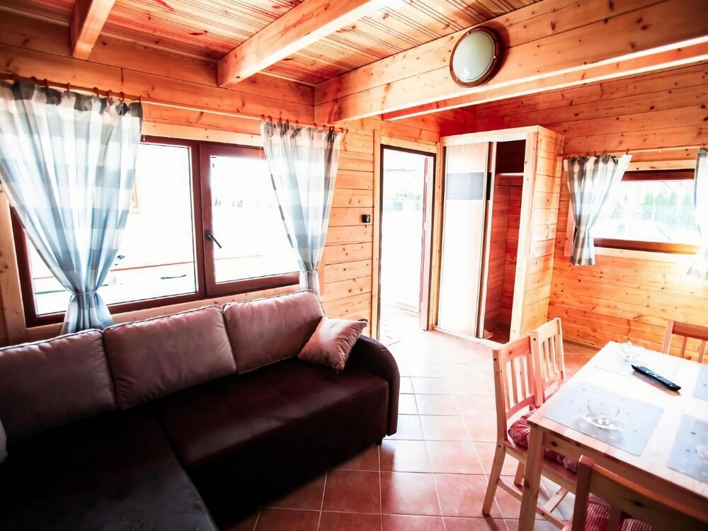 Storey Holiday Cottages, Ustronie Morskie view 3