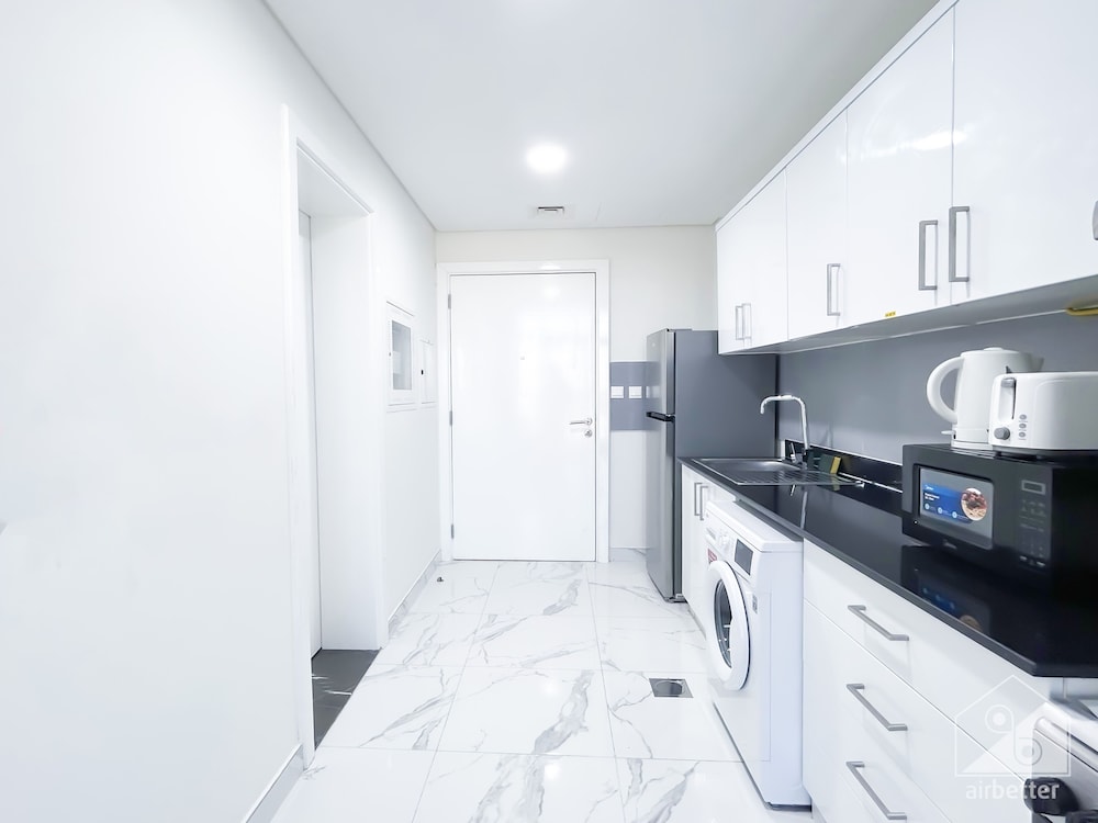 Spacious Studio With Balcony in AL Majan