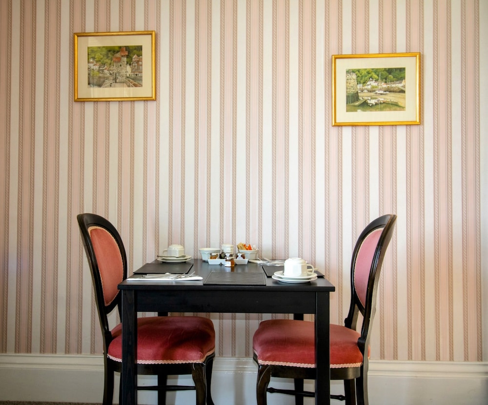 Lynton Vacations - Sinai House - Property Image 3