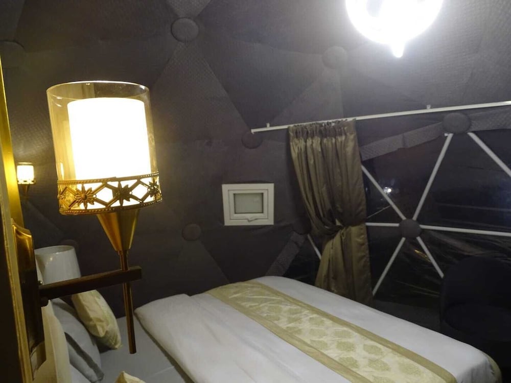 Shiku Glamping Stays