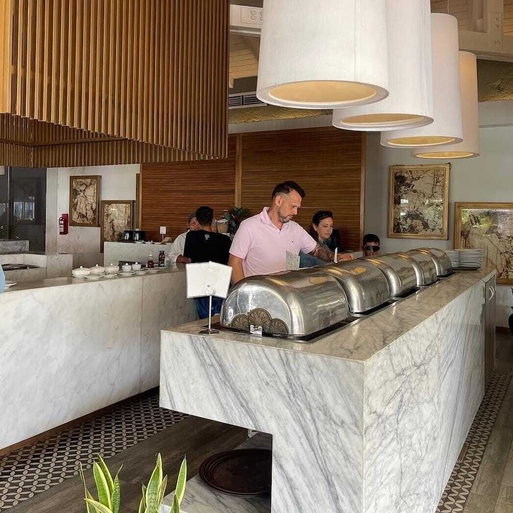 Hotel Maremares By Buddha Bar Beach