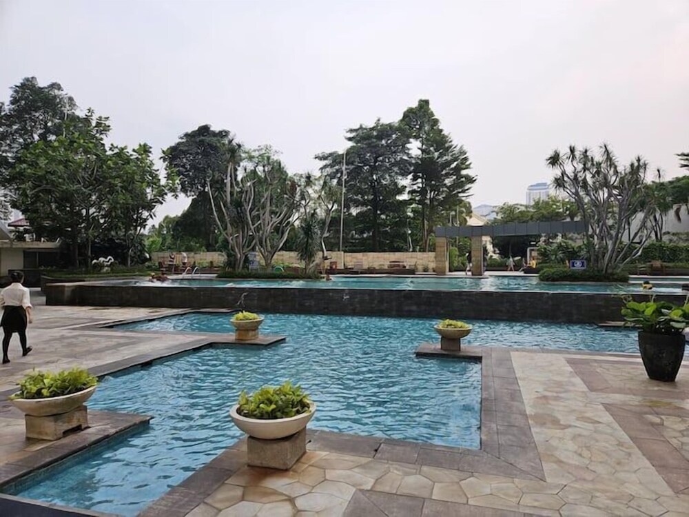 Somerset Berlian Suites Jakarta