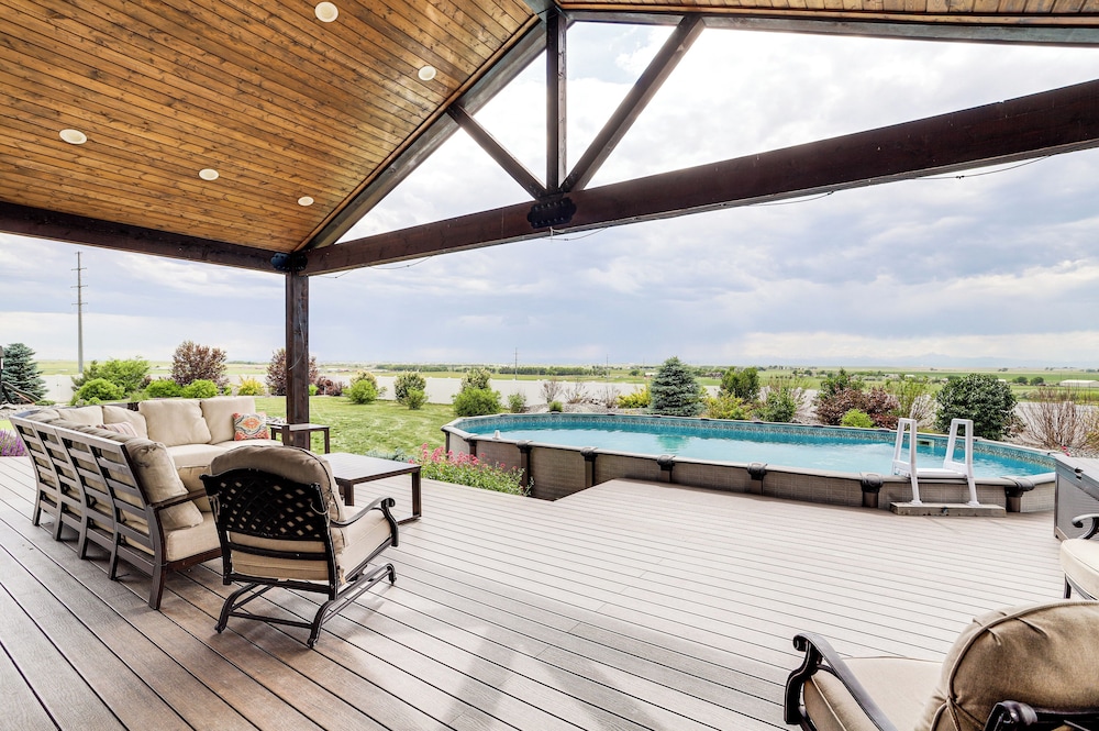 Private Hot Tub + Game Room: Keenesburg Getaway!