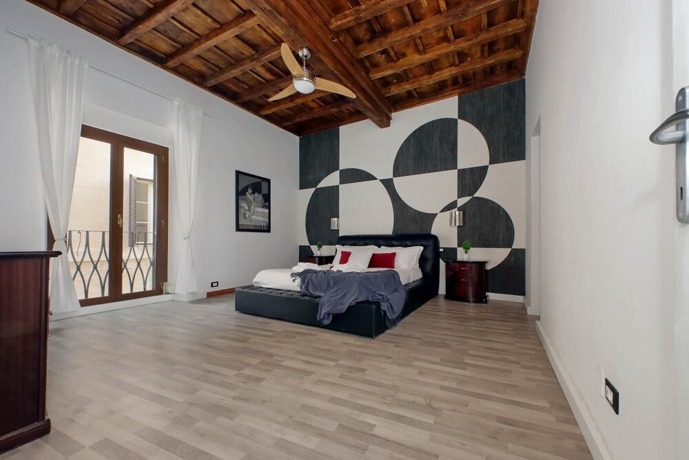 Luxury Navona Apartment