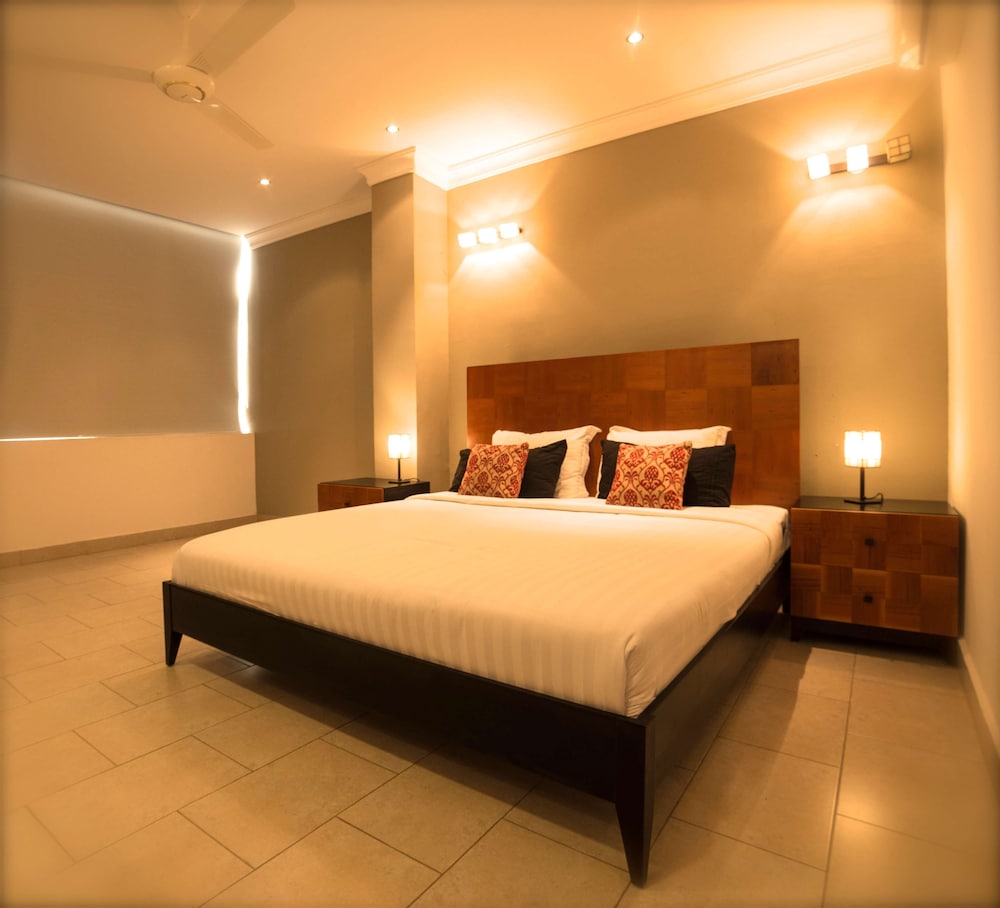 Colosseum Square Luxury Apartments