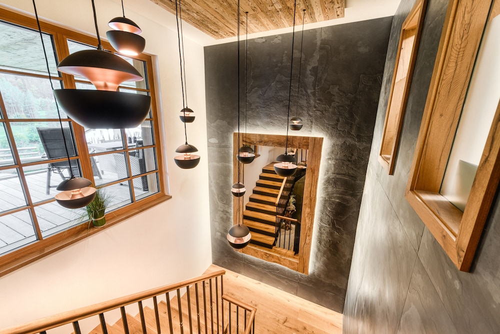Chalet GM in Brand With 5 Bedrooms and 4 Bathrooms