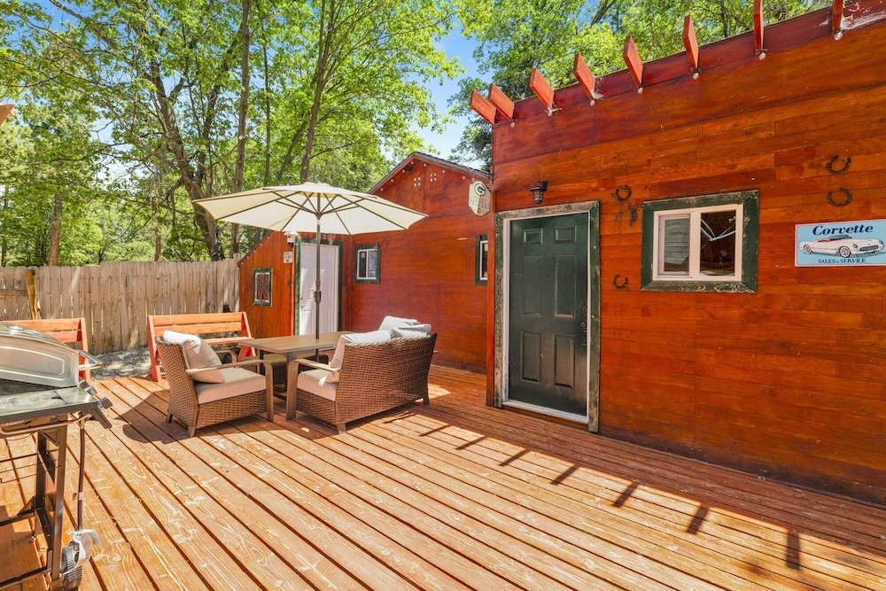 Lily's Bear Cabin #2544