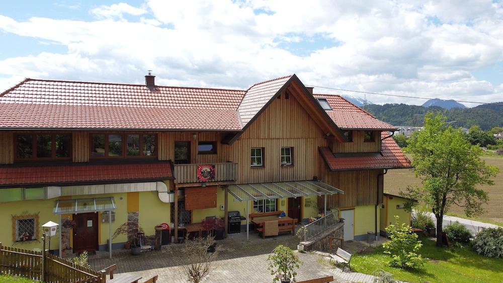 Gasthof - Pension Waldhof