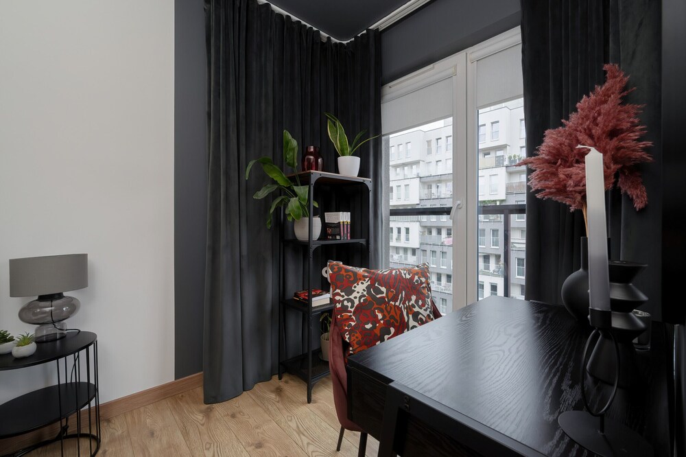 Apartment Dmowskiego by Renters Prestige view 4