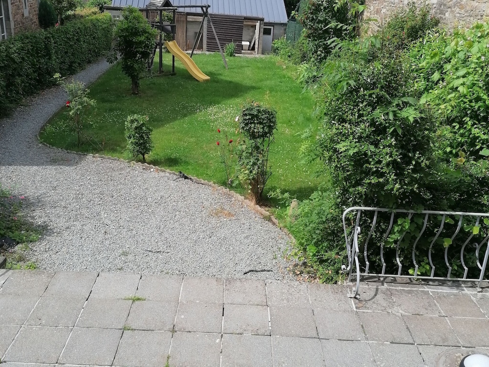 Photo 32