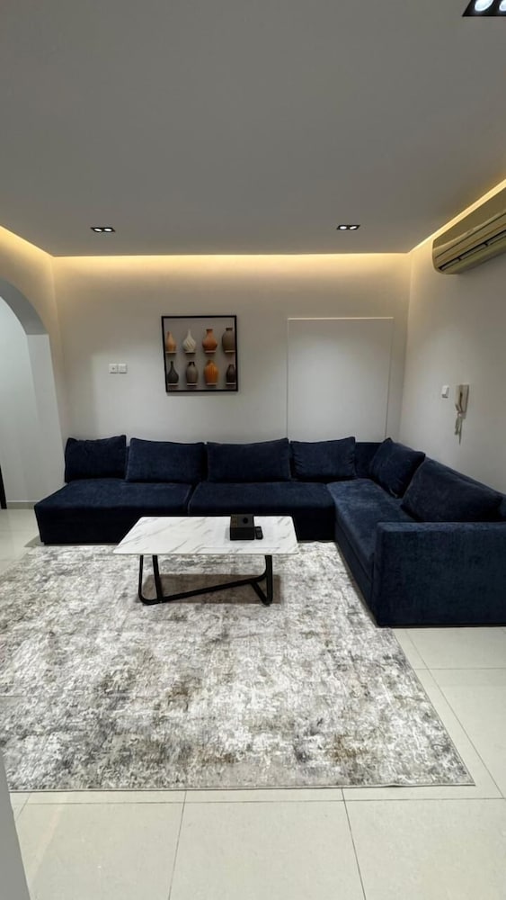OrbitNet Suites Al Ulaya