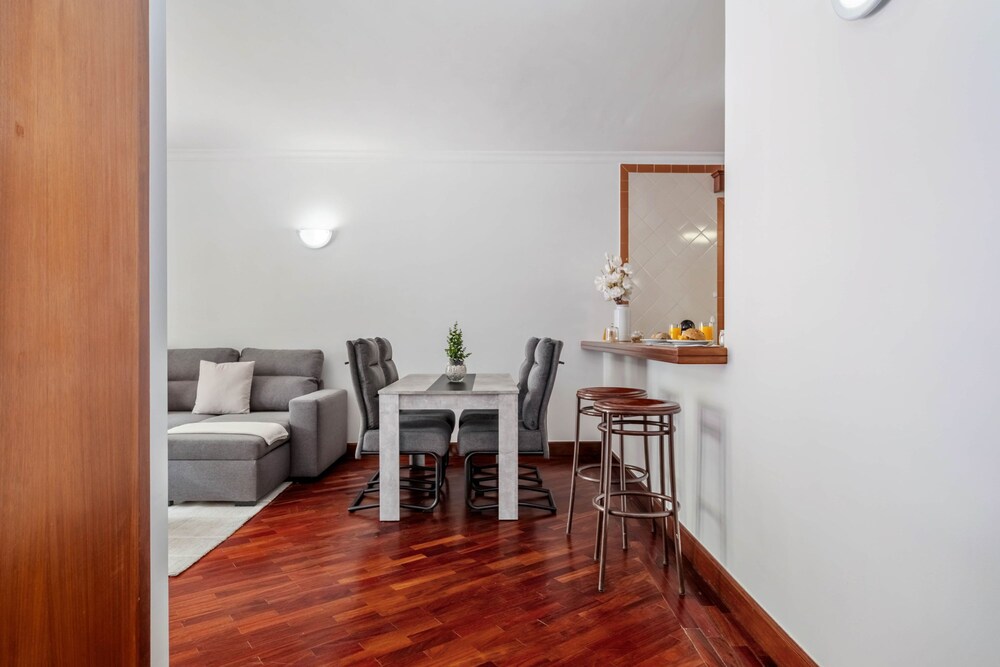 Pestana s Nest by Homie