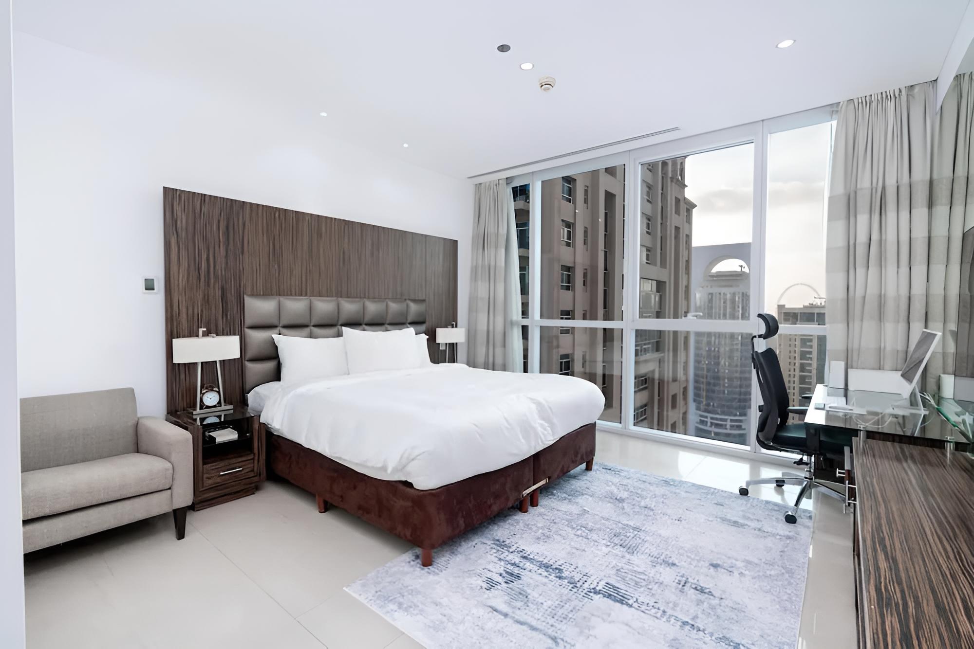 Cozy 2bdr in Jumeirah Lakes Towers