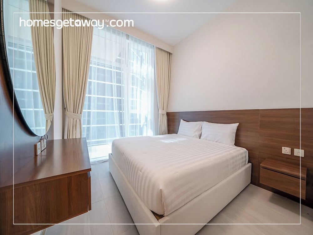 Contemporary 2BR Apt Fully Furnished
