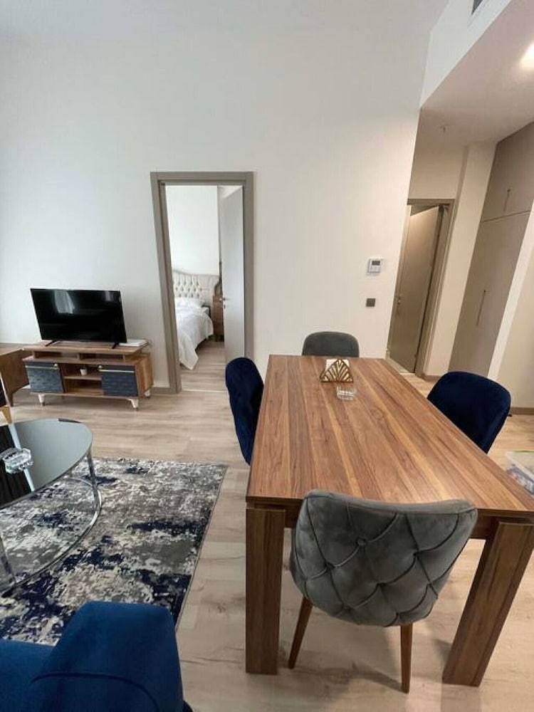 Lovely 1-bedroom Suite Apartment Near Mall of Istanbul