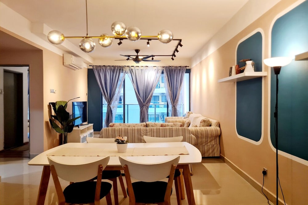 Amerin Residence Mall Apartments