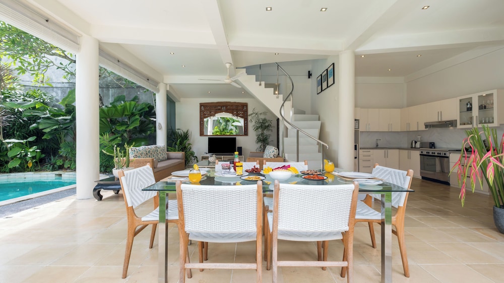 Villa Merta Sari 8 by Villa Finder