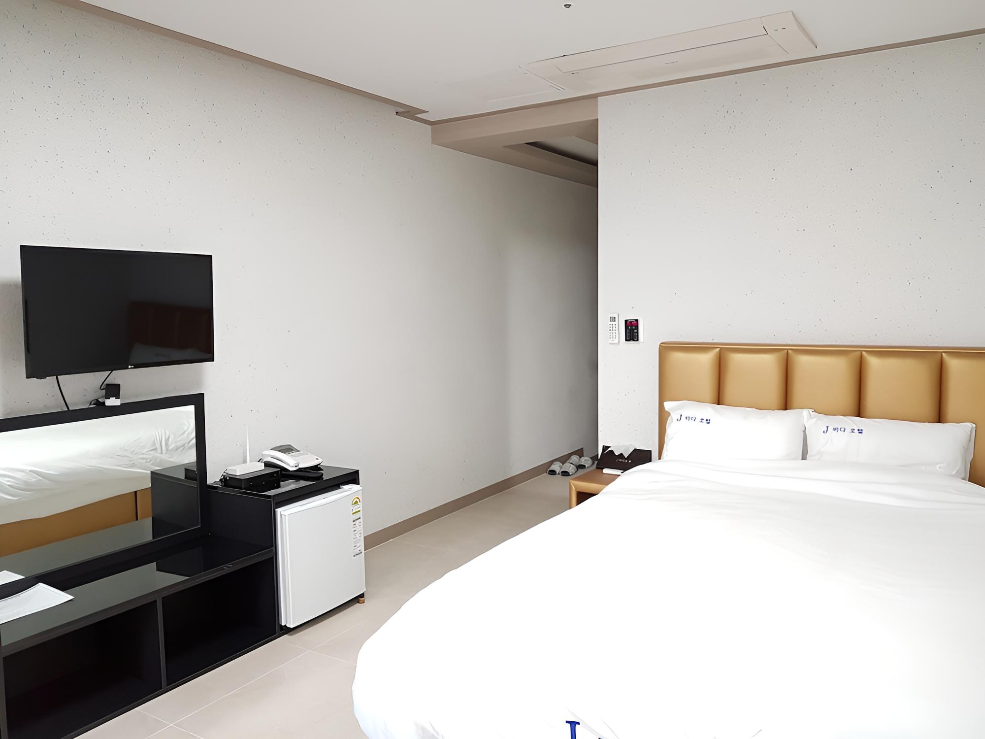 Jeju The Four Hills Hotel