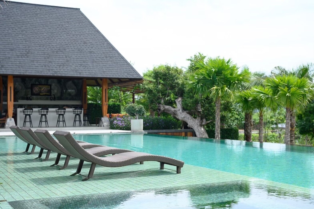 Woodlands Phayayen Resort