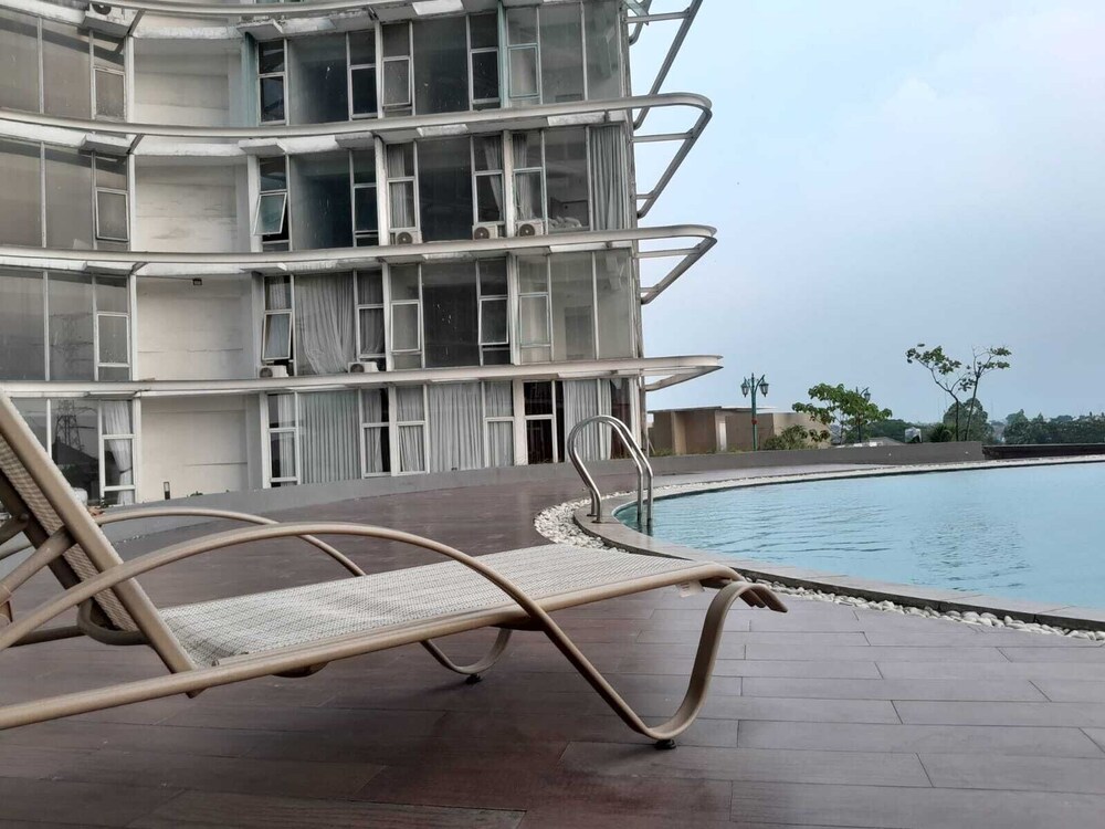 Mitra Room Nature Majestic