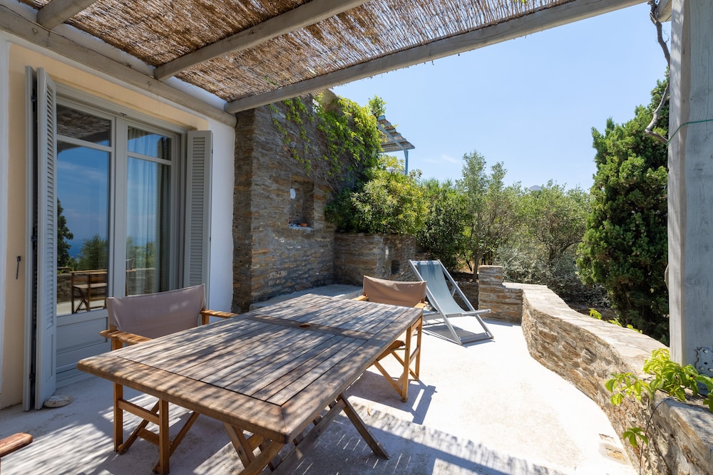 Kea Village Suites & Villas