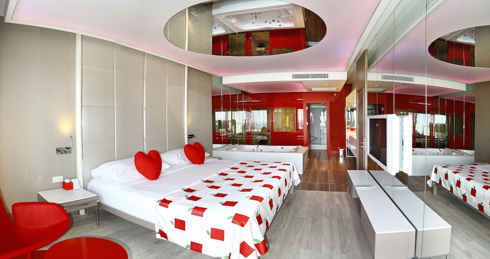 Adam & Eve - All Inclusive - Adults Only