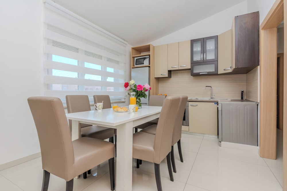 Apartments Mavracic