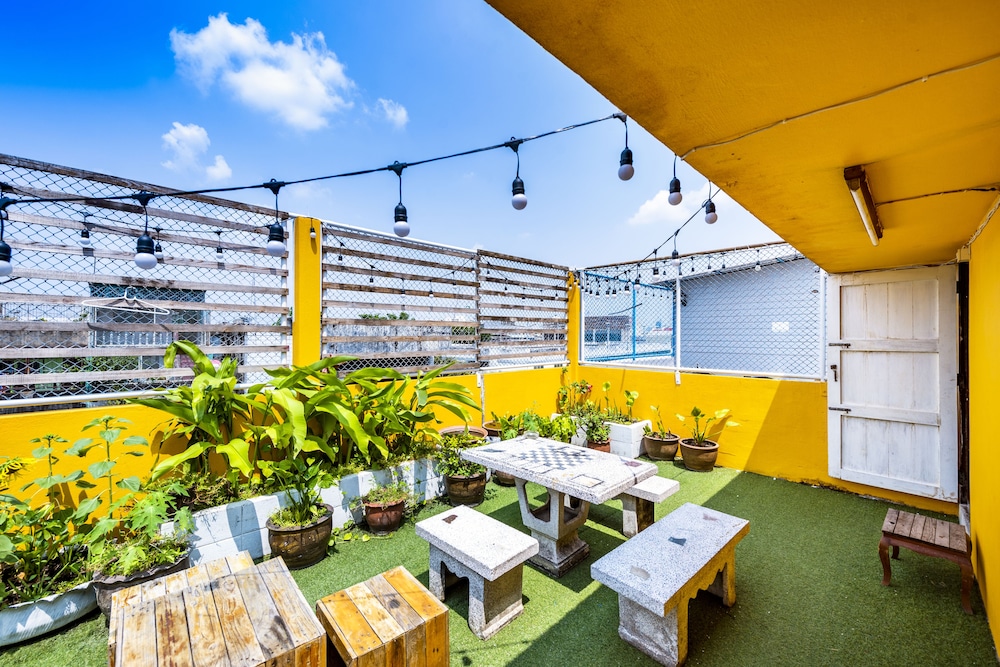Sloth Hostel