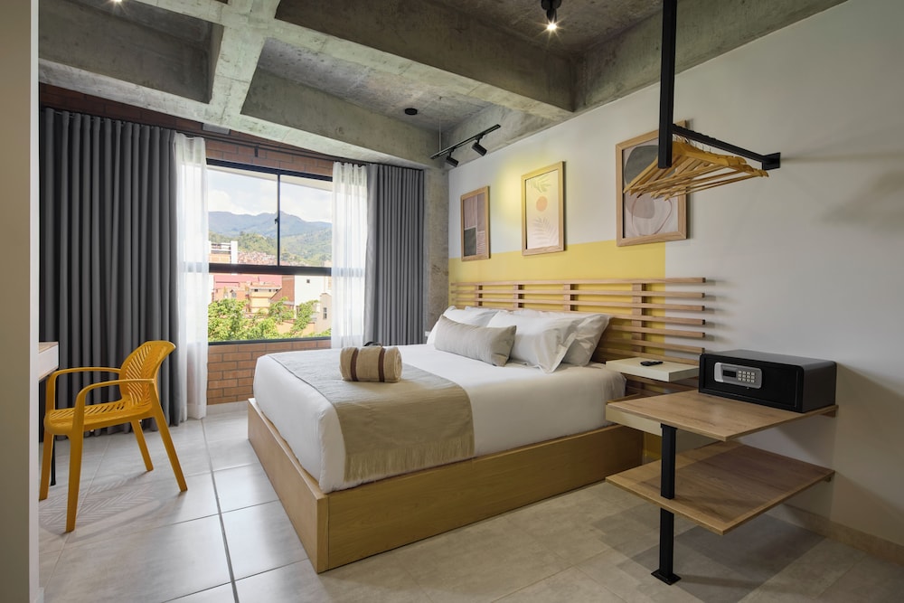 30 Living Suites