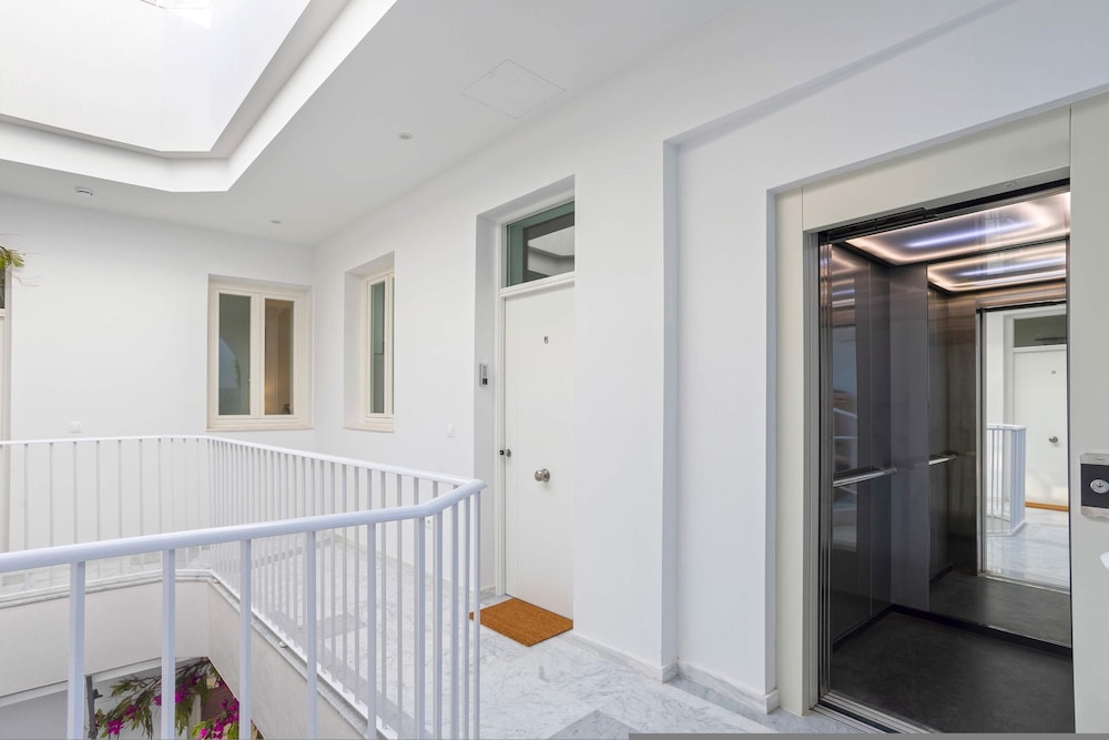 Elegant Apartment in C diz Patrocinio V