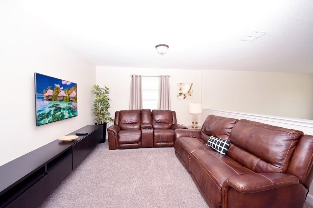 Solterra - 5 Bedrooms House w pool - 7045SR 5 Home by RedAwning - Image 2