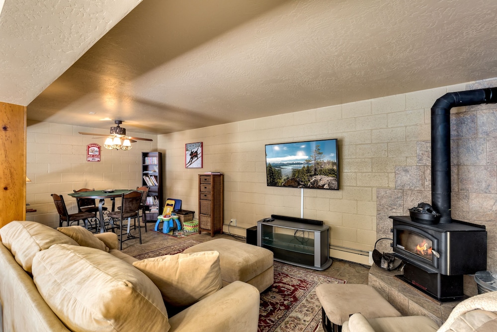 Sundown Lodge 4 Bedroom Home