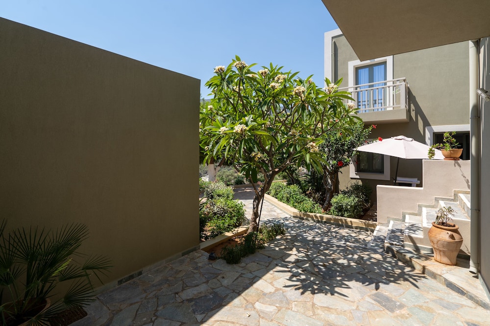 Blue View Villas