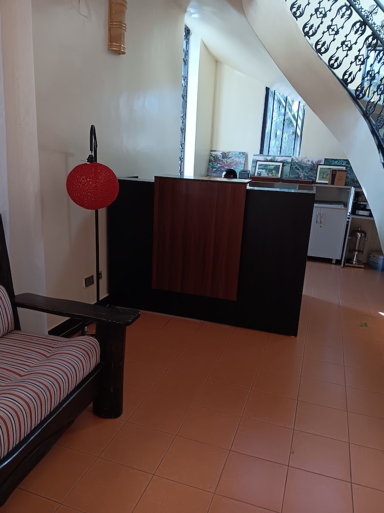 La Cafecito Bistro and accommodation