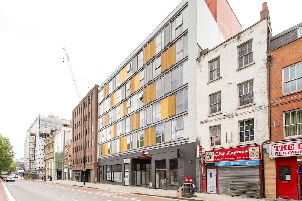 Fast Wifi Pet-friendly Sleeps 4