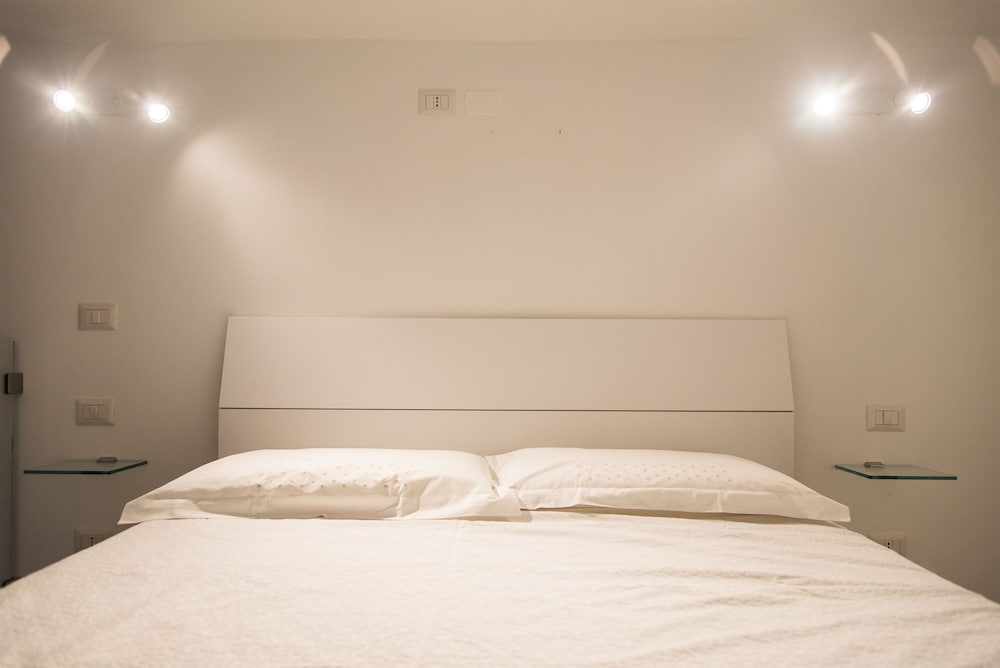 Contemporary 2 Bedroom Flat near University