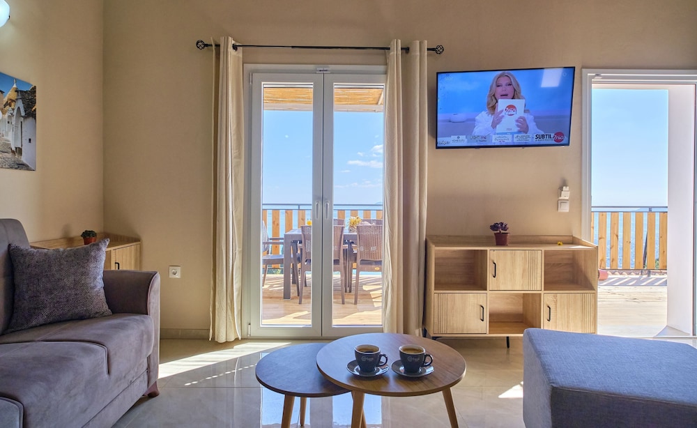Christine's Seaview by Corfuescapes