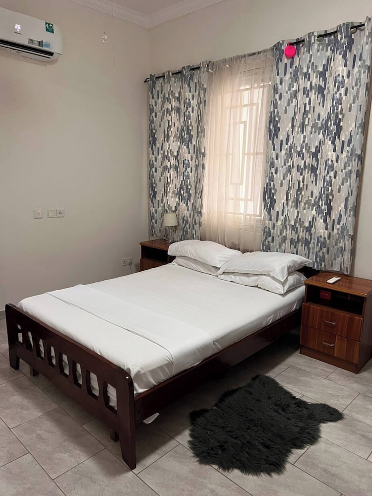 Serene Oasis in East Legon Hills - Chic 2 Bedroom Retreat