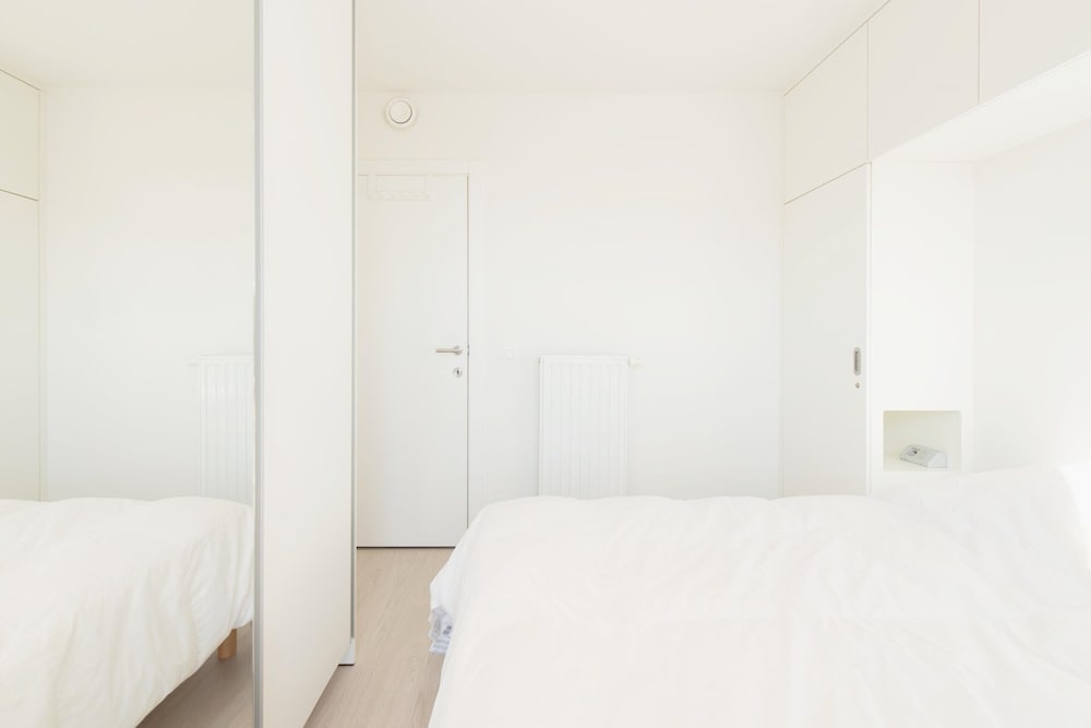 Apartment Close to the sea Wall of Mariakerke