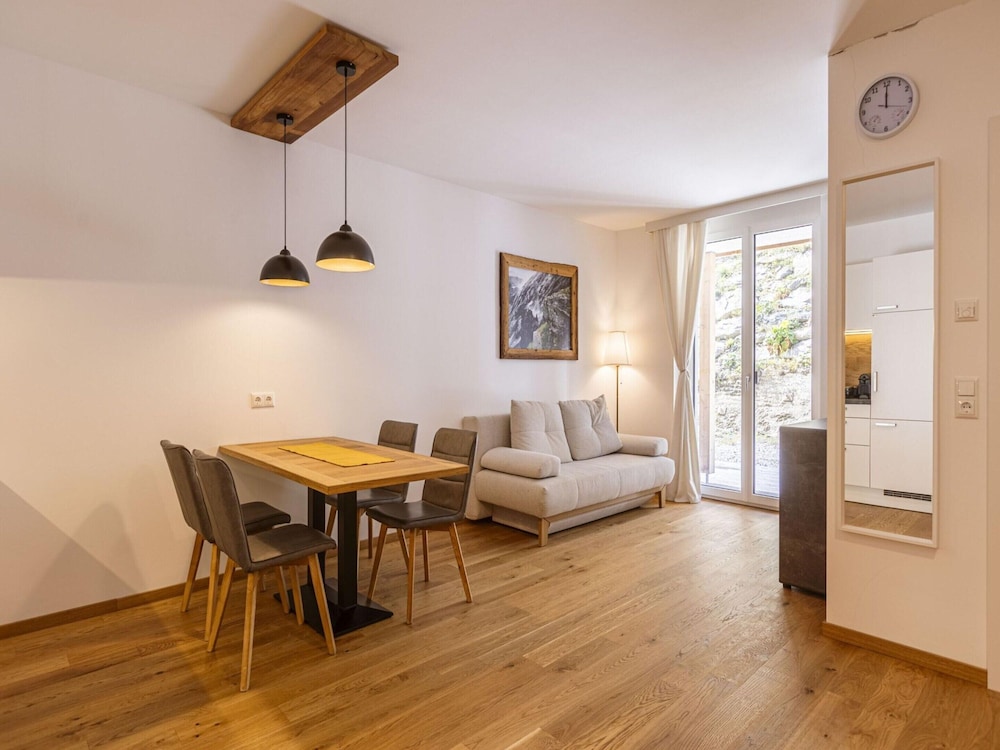 Cosy Apartment With Terrace