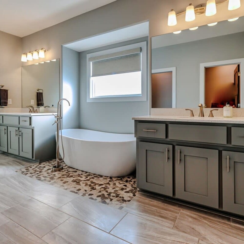 Luxury Retreat Modern 5BR Ranch in Bennington