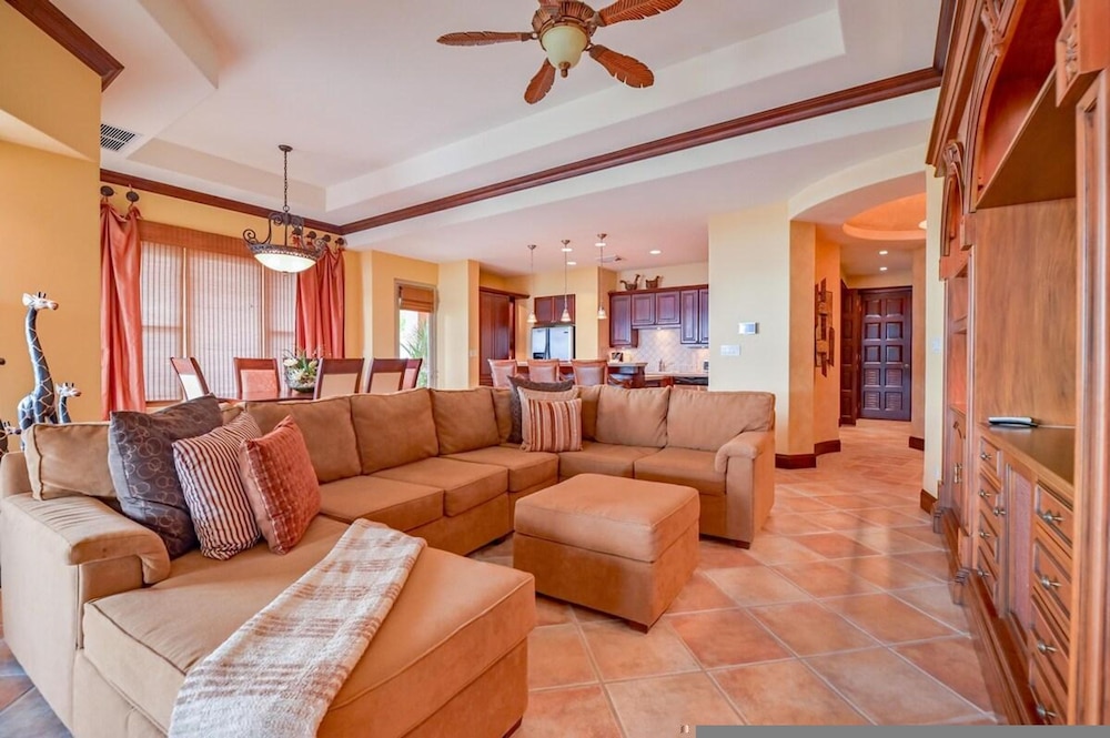 CR Luxury Terrazas 3A 3 Bdrm