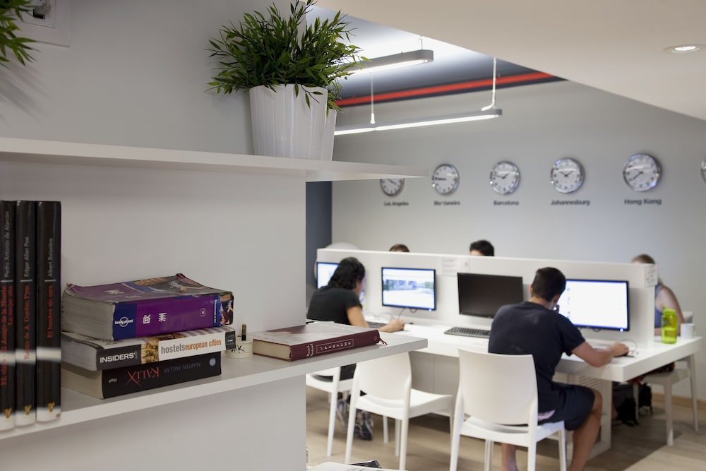 Sant Jordi Hostels Sagrada Familia