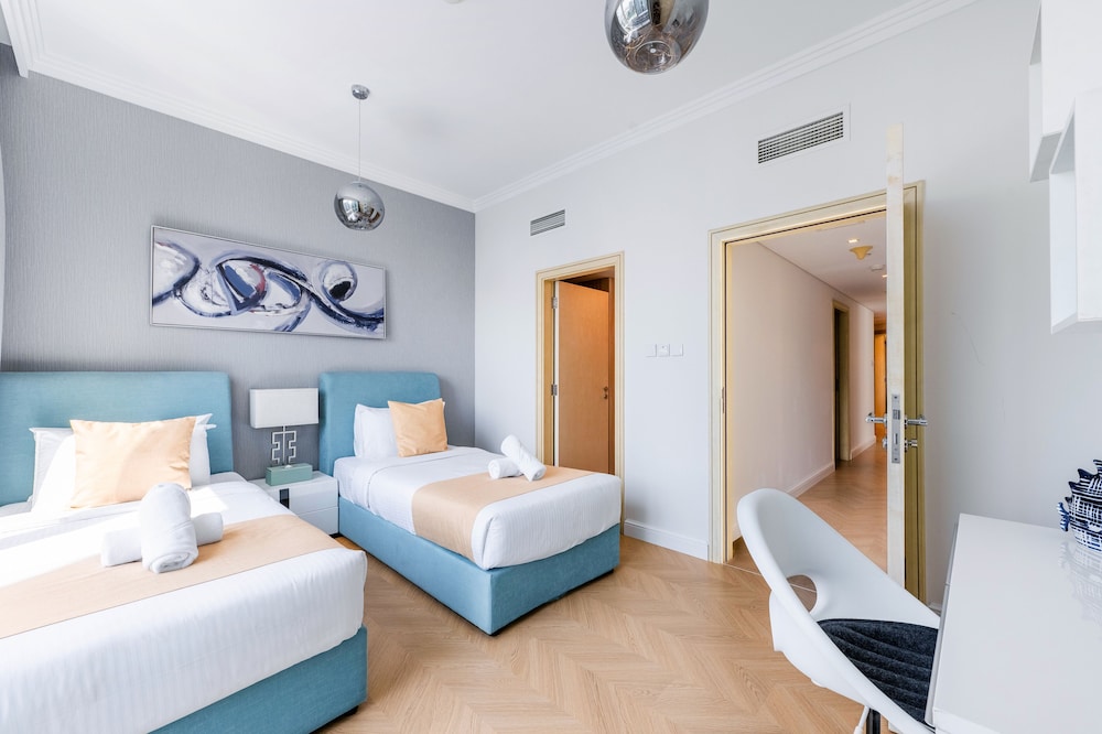 Al Bateen I Ultra Luxury I Private Beach