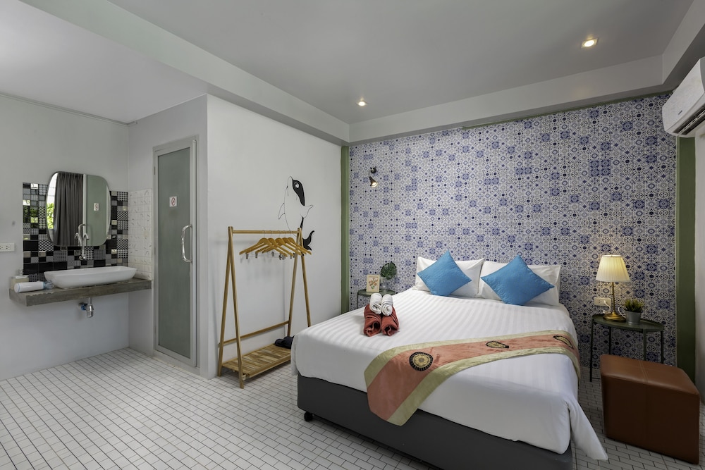 Hip Hostel