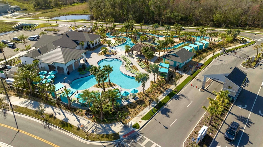 Stunning 4Bd Near Disney w Pool Storey Lake 4369